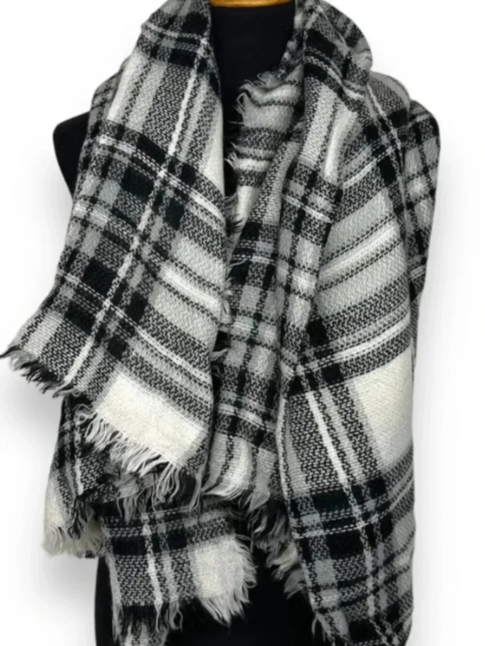 Modcloth - Plaid Blanket Scarf